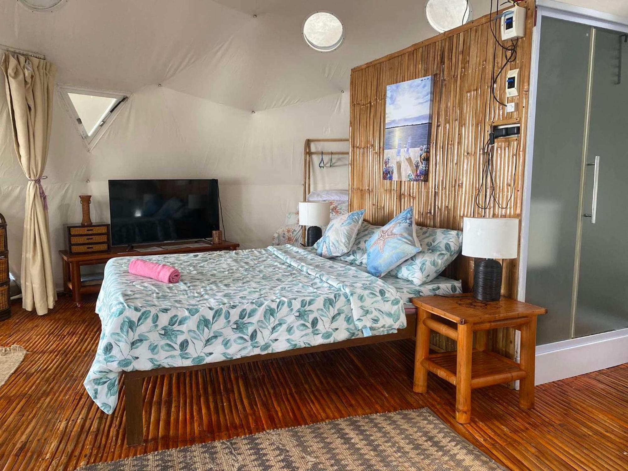 Glamping Dome Dauin Beach Resort Exterior photo